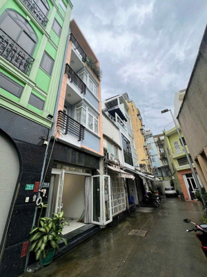 hot! nhà 3 tầng 4x 14 vuông vắn - oto vào nhà hẻm 6m- gần tên lửa bình tân- 5,2 tỷ tl