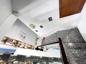 bán nhà riêng đường dân sinh, thị trấn chi đông, mê linh, hà nội, 3,3 tỷ, 43m2
