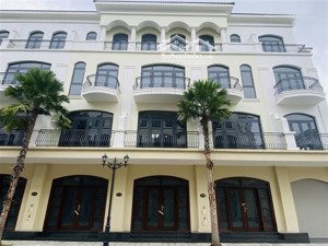 quỹ căn liền kề 63m2 giá tốt nhất vin 2