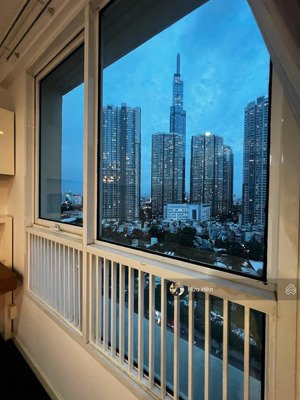 hiếm có khó tìm: 2pn the manor có ban công chỉ 1 căn!