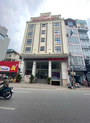 cần bán nhanh tòa nhà hỗn hợp, mặt phố yên lãng - hà nội, vị trí đắc địa - giá rẻ như cho,405m 11t