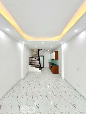 trần khát chân - lô góc thoáng đẹp - nhà mới koong, 35m 5 tầng, vài bước ra phố, giá 7.25 tỷ