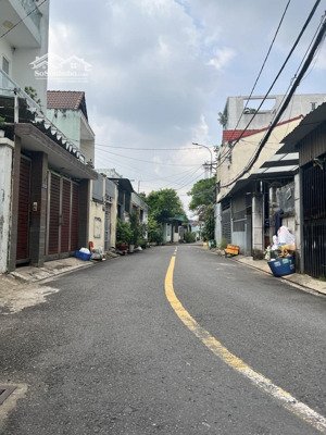 mặt tiền tân lập 2 hxh, 100m2, dong tiền 15/tr tháng