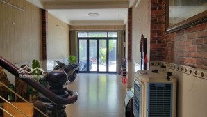 bán căn nhà 3 tầng đẹp mặt tiền đường hải hồ, đang có hđ cho thuê ổn định