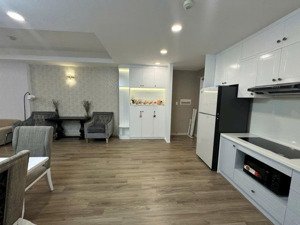 bán cao ốc nguyễn kim, 4,6 tỷ, 70m2, view đẹp, sẵn sổ hồng, quận 10, hcm