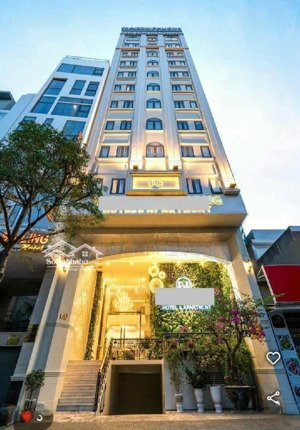 chính chủ bán căn ks cổ linh đang kinh doanh ổn định dòng tiền 350tr/ tháng. có sổ 3 năm gần nhất