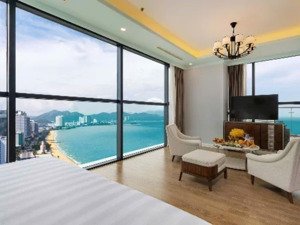 bán căn góc 2 mặt view biển đẹp nhất toà tại vinpearl condotel nha trang giá 2,4 tỷ lh: 