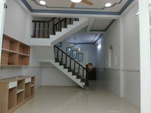 nhà đẹp 3 tầng btct. 2pn. 3wc. ngay phạm văn đồng. hẻm xe hơi. chỉ 6.3 tỷ tlcc