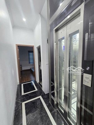 bán nhà xuân phương 5 tầng thang máy - oto nhỏ vào nhà . oto tránh 10m.