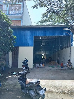 chính chủ cho thuê kho, xưởng đường cont vĩnh phú 41