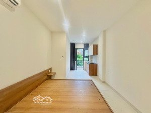 khai trương căn hộ dịch vụ gần q1, q3 - 40m2 ban công thoáng full nt mới 100% ngay thích quảng đức