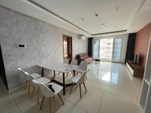 căn hộ sky center - phổ quang, 75m2 2pn= 15tr/ 3pn= 20tr đầy đủ tiện nghi, gần sân bay,0906.887,586
