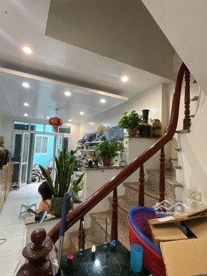 bán gấp! lê đức thọ, ở luôn, gần phố, ngõ thoáng rộng, ở sướng, hàng xóm cán bộ, 35m2*5t, nhỉnh 7tỷ