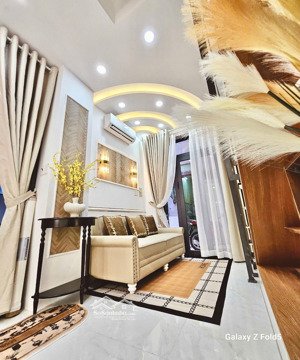 nhà đẹp 3 tầng - 3 phòng ngủ - full nội thất - hoàng văn thụ