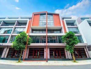 (chủ bán gấp) vịnh thiên đường 70m2, mặt tiền 5m, sát hồ, giá 11 tỷ, sổ đỏ, có thương lượng