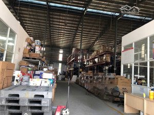 cho thuê kho xưởng 2.000m2 mặt tiền trần văn giàu, bình chánh ,giá thuê : 100tr/tháng, xe container