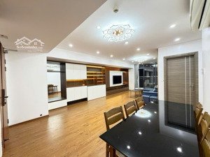 bán chung cư skyline văn quán, tầng trung căn đẹp, 4 phòng ngủ, giá hợp lý