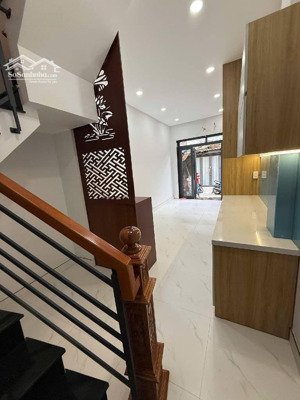 căn 121 nhà mới đẹp 3 tầng 3x10m trần hưng đạo an đông chỉ 5 tỷ hơn