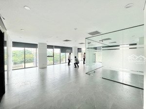 chính chủ cần cho thuê gấp văn phòng 60m² giá 9 triệu tại khuất duy tiến -tòa nhà hiện đại