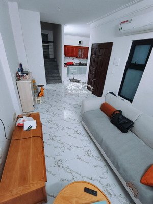 trần duy hưng cầu giấy-hạ chào-nhỉnh 11 tỷ- dt 50m x5 tầng ô tô đỗ cổng -ngõ thông