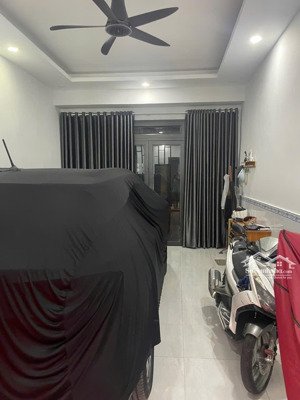 cần bán nhà mặt tiền đường 5 phước bình tp thủ đức