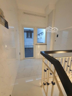 nhà đẹp 4 tầng - 2 phòng ngủ - ngô quyền