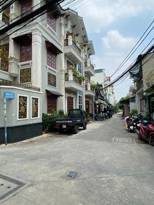 hẻm xe hơi 10m - trần thái tông tân bình - nhà mới đẹp, hoàn công đủ - 100m2 ngang 4.5m.