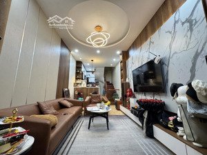 bán nr 3pn, 4wc, 40m2 tại bạch mai, 9,6 tỷ . ô tô kinh doanh , lô góc