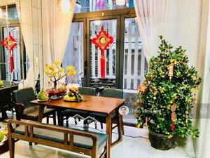 bán nhà âu dương lân phường 3, quận 8 hẻm 4m, xe hơi tới cửa