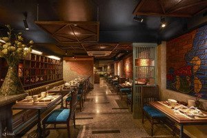 mặt bằng hiếm có tại liễu giai .vị trí cực đắc địa phù hợp mô hình kinh doanh nhà hàng siêu thị