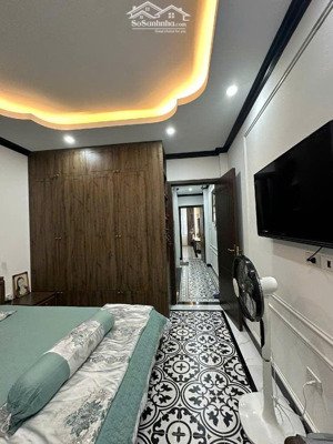 [siêu rẻ] bán nhà tôn thất tùng 40m 6 tầng thang máy ô tô vào nhà ngõ thông nhỉnh 13 tỷ