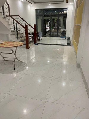 cho thuê nhà 3 tầng đường trần minh tông, hoà minh gần biển nguyễn tất thành 15 triệu/ tháng