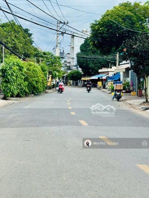 nhà 2 tầng - hồ bá phấn - xa lộ hà nội - ga metro bình thái - bến thành - suối tiên