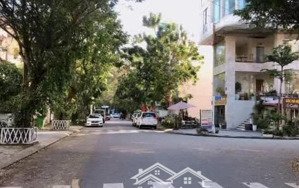 giảm 2tỷ! bán biệt thự lô góc 3 tầng 200m2 42,49 tỷ - mt lê bình - q. sơn trà