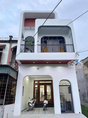 bán gấp căn nhà ngay trung tâm tân hiệp tân uyên bình dương