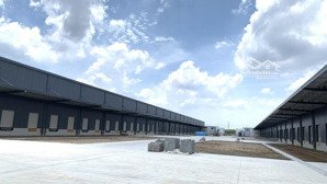 cho thuê kho xưởng chứa hàng logistics , kho ngoai quan , khu công nghiêp long an mới 100%