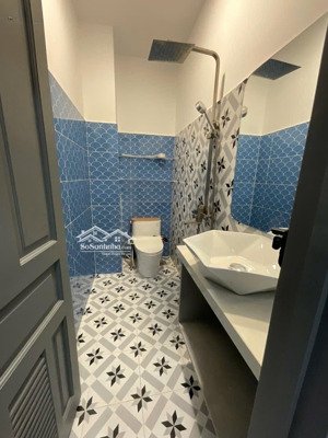 nhà đúc 4 tầng đẹp như mới hiệp thành 17