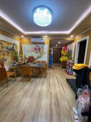 bán cc 3pn, 111m2, giá siêu hời 85 triệu/m2 tại giải phóng, định công, hoàng mai, hn