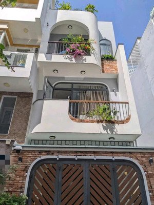 siêu phẩm 3tầng đường ôtô bùi thị xuân-q1 4tỷ2/65m2, gần coopmart cống quỳnh, hiện cho thuê 26triệu