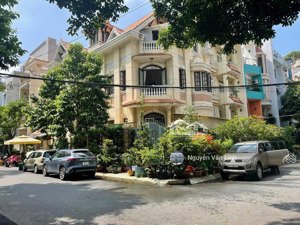 bán biệt thự 7 tầng - nội thất xịn , view công viên , khu compound p.1 tân bình , giá 28 tỷ