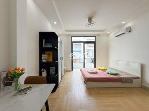 căn hộ ban công gần phú mỹ hưng, crescent mall quận 7