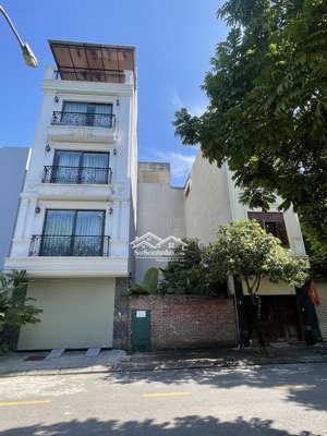 hiếm, nhà phúc lợi 5 tầng thang máy, ô tô thông, gần trường, 44m2 mt 4.m, chốt nhanh 9 tỷ
