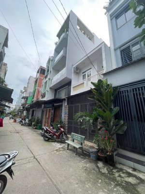 nhà 1 trệt 1 lầu hẻm 6m xe hơi gần aeon tân phú giá nhỉnh 4 tỉ