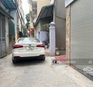 nhà dân xây 4 tầng ô tô thông, khu phân lô quân đội, dân trí cao, an ninh tốt, nhiều tiện ích