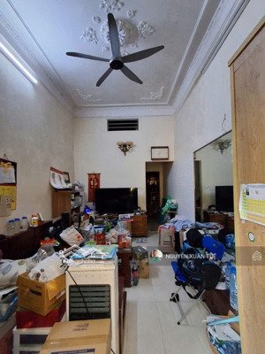 bán nhà 2 tầng, mặt ngõ 3 gác, dt 46m, mt 4m giá 4,2 tỷ có thương lượng.