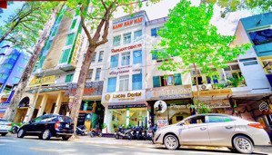 mặt tiền ngang 6m, đối diện co.opmart cống quỳnh số 9 bùi thị xuân, quận 1!!!