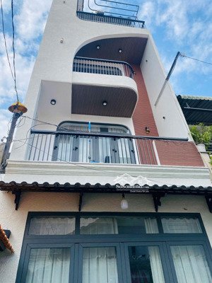 quang trung gò vấp - hẻm xe hơi - 4 x 17 - 4 tầng - 8.2 tỷ còn tl