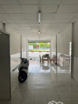 bán gấp trong tháng - bán nhà cộng hòa 71m² - 2 tầng - 33.5 tỷ