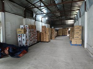 cho thuê kho, xưởng ngay tân mỹ-mỹ đình-nam từ liêm dt 240m2(sau svđ mỹ đình)-điện 3 pha-xe 15t vào