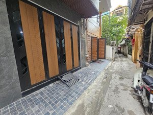 bán toà căn hộ dịch vụ phố trung liệt, 55m2x7t thang máy, 20m ra oto, 12p full nt. 16,2tỷ, đống đa